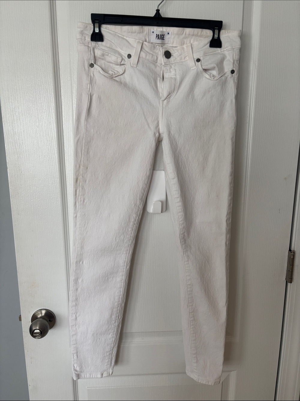 PAIGE White Skinny Jeans — Classic Slim Fit